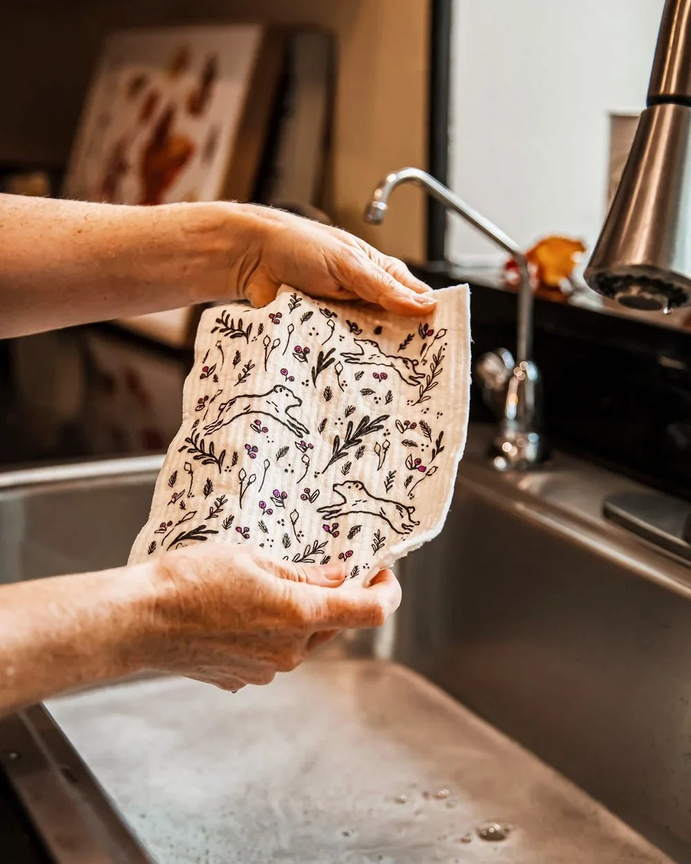 Swedish Dishcloth vs. Paper Towels: Which Is Actually Better?