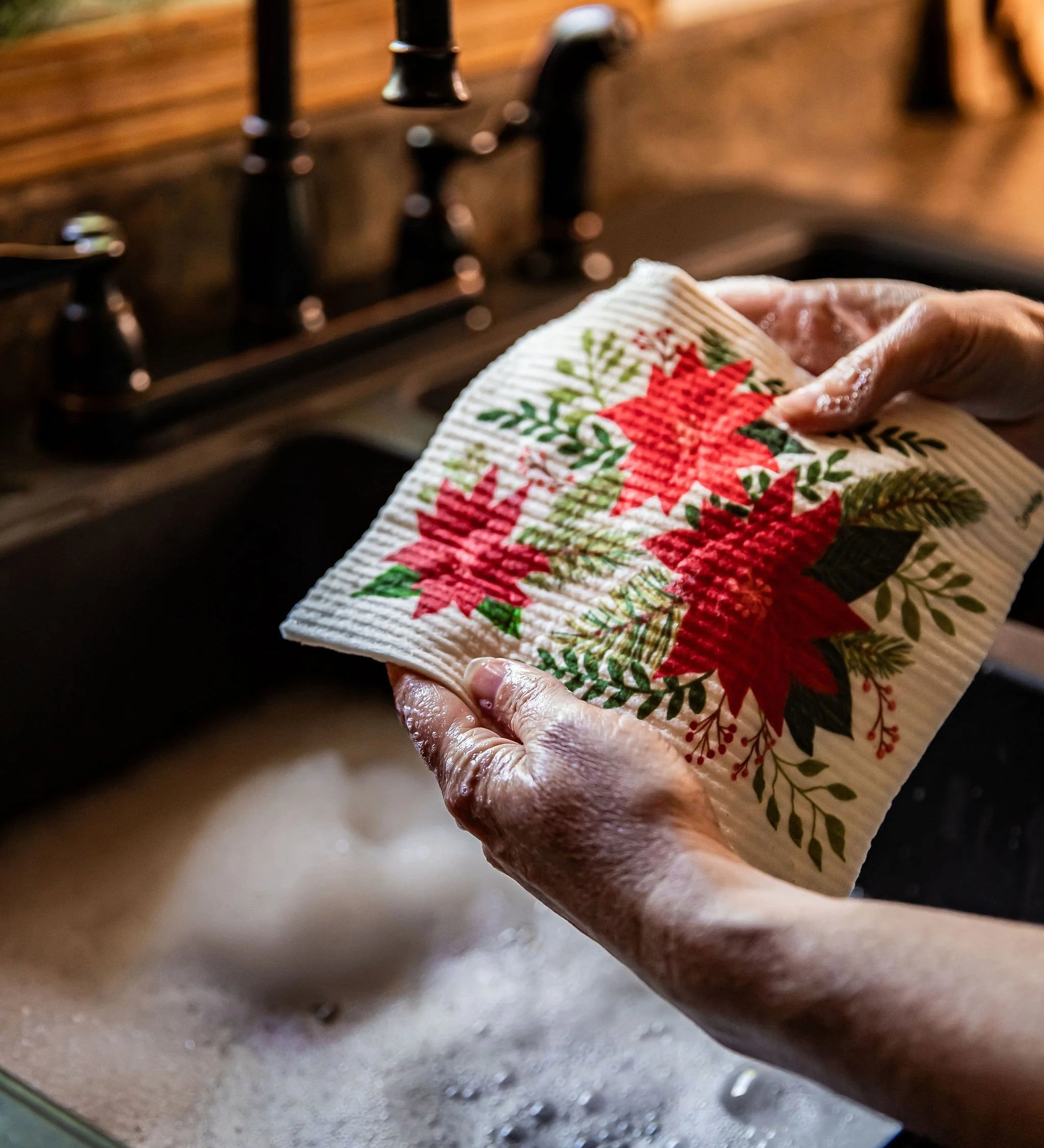 Poinsettia Holiday Swedish Dishcloth